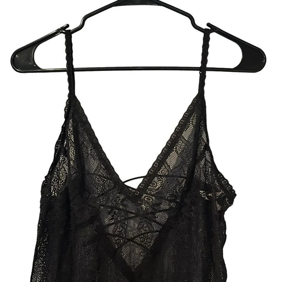 Victoria Secret Black Laced Slip Dress / Chemise Top Size Medium - Picture 2 of 5
